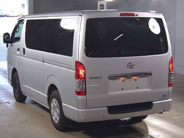 2021 Toyota Hiace Long DX GL Package auction photo 2