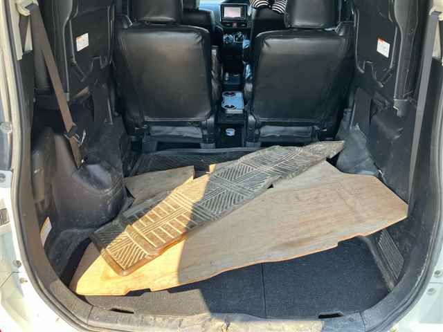 2016 Toyota Noah Hybrid G auction photo 9