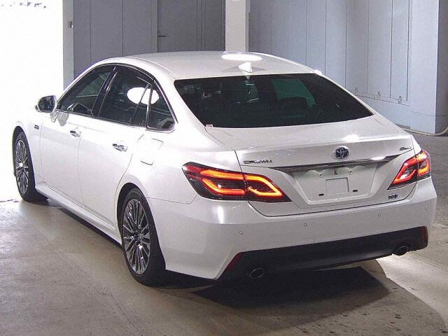 2021 Toyota Crown G-エグゼクティブ auction photo 2