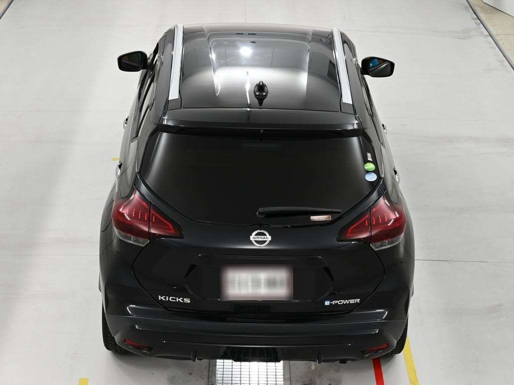 2021 Nissan Kicks X ツートーンインテリアエディション auction photo 8