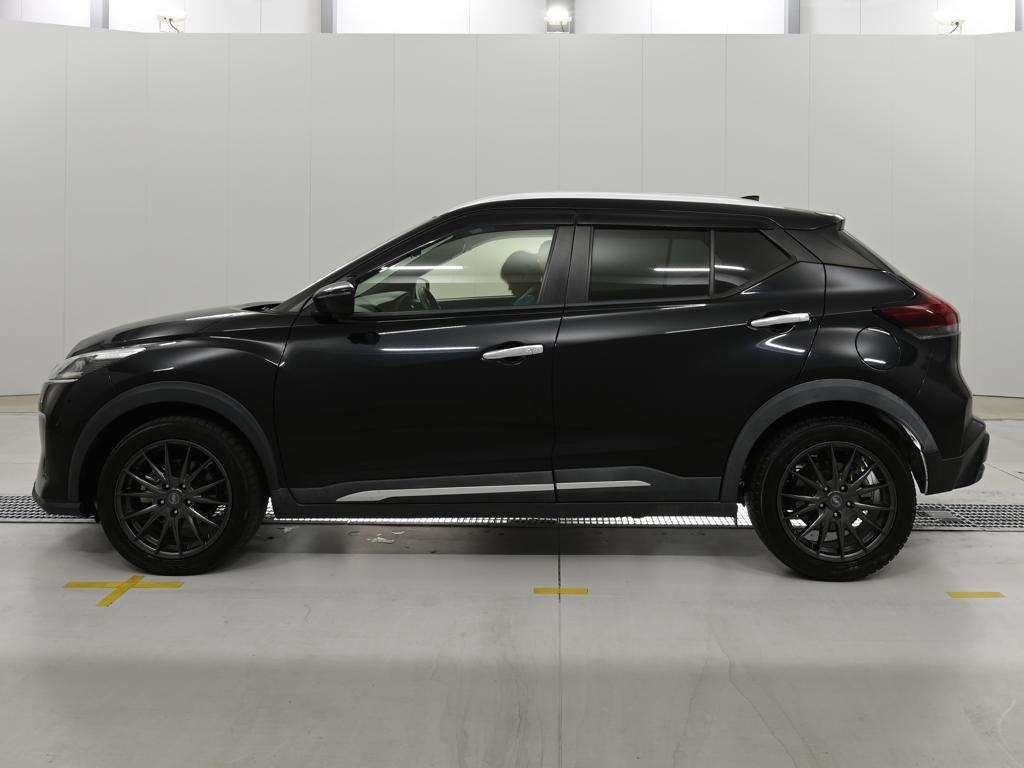 2021 Nissan Kicks X ツートーンインテリアエディション auction photo 4