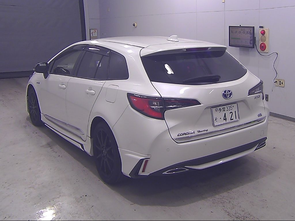 2020 Toyota Corolla Touring Hybrid W×B auction photo 5