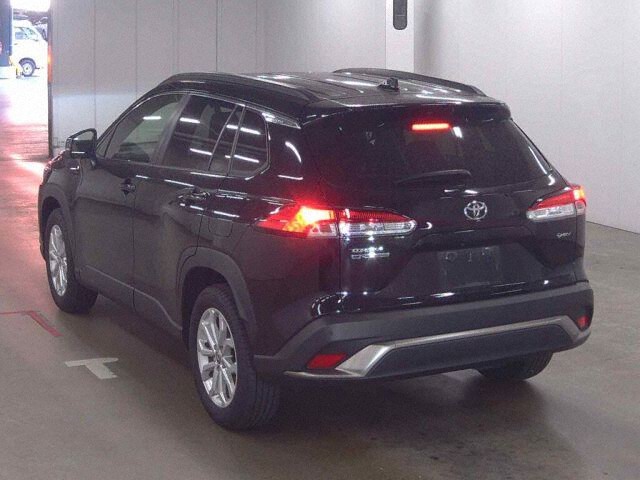 2025 Toyota Corolla Cross ハイブリッドS auction photo 2