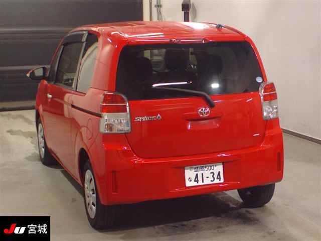 2015 Toyota Spade 4WD F auction photo 2