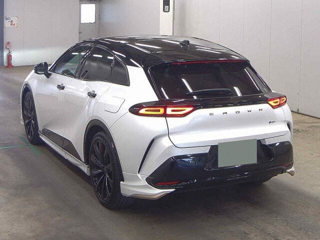 2024 Toyota Crown Sport スポーツZ(HEV) 4WD auction photo 2