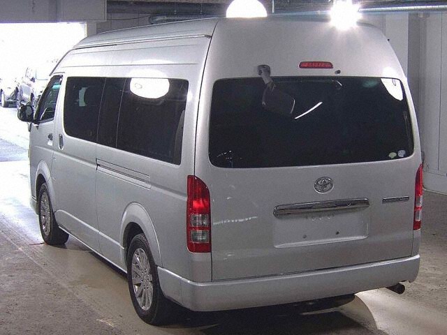 2007 Toyota Hiace グランドキャビン 4WD auction photo 2