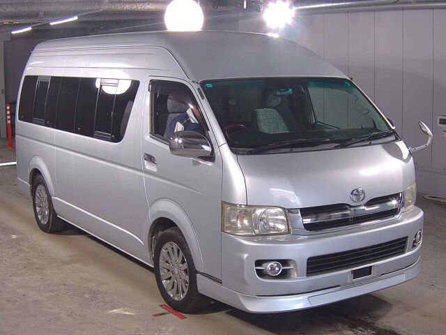 2007 Toyota Hiace グランドキャビン 4WD Japan auction vehicle