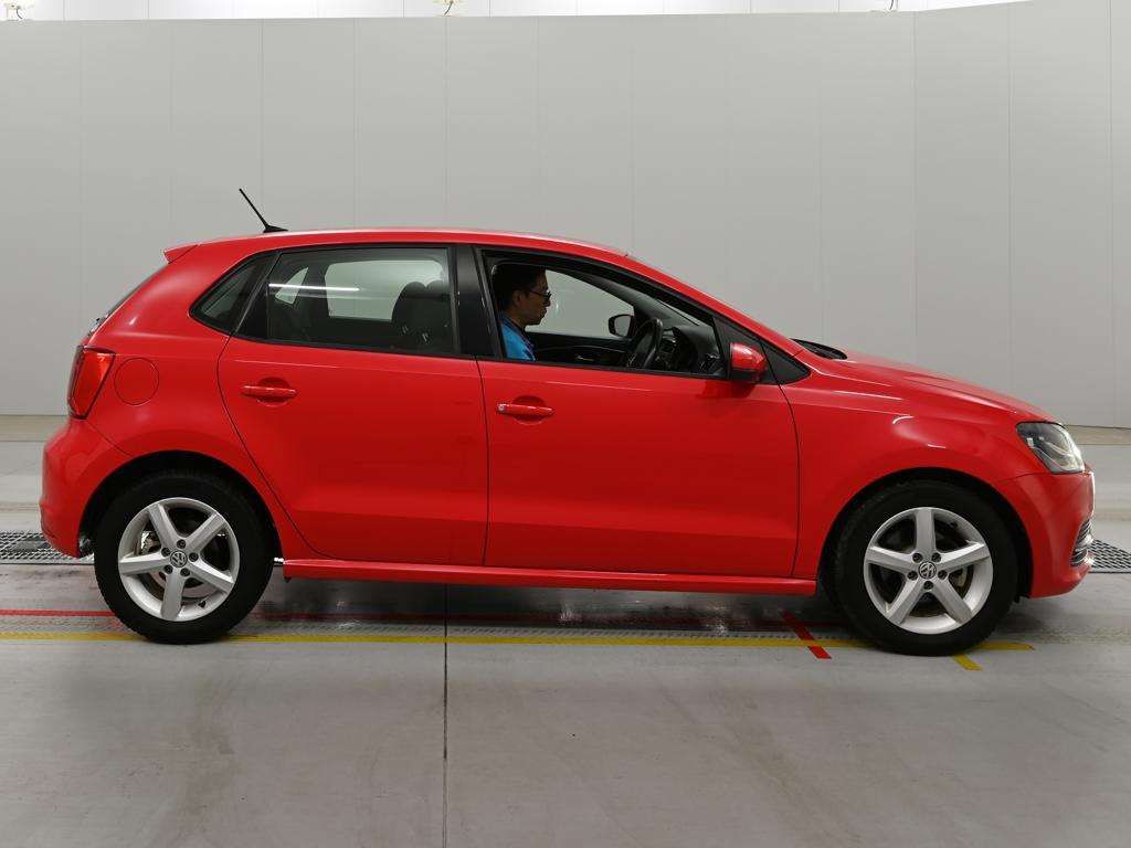 2014 Volkswagen VW ポロ TSIコンフォートライン auction photo 3
