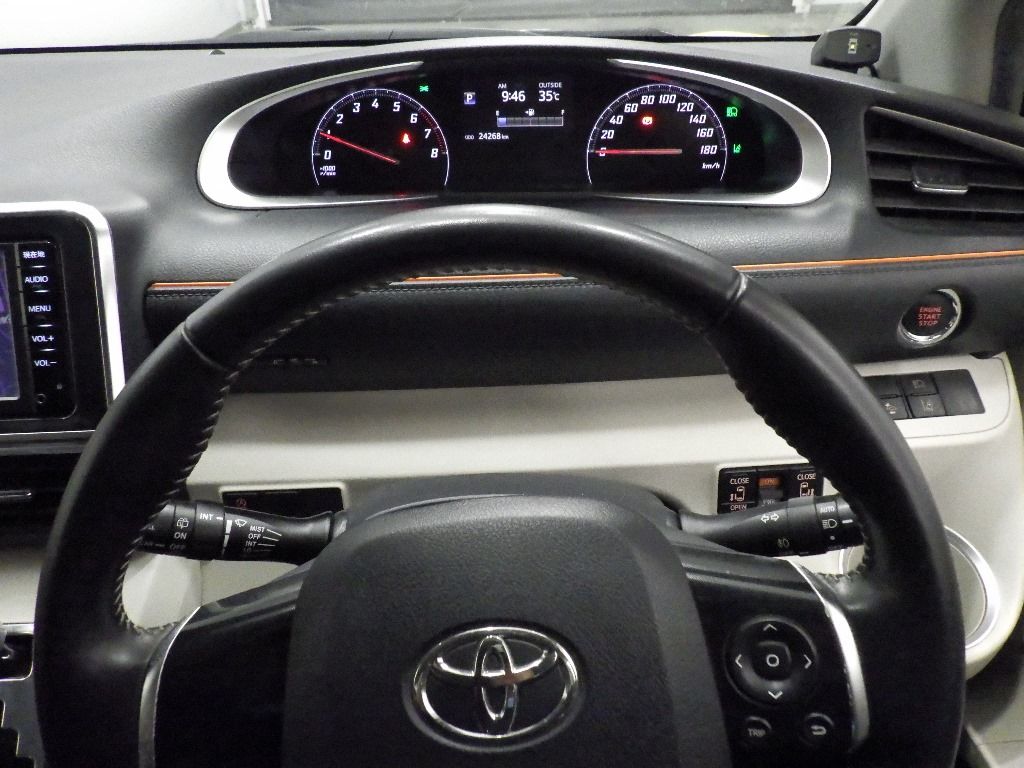 2016 Toyota Sienta G 7 people auction photo 9