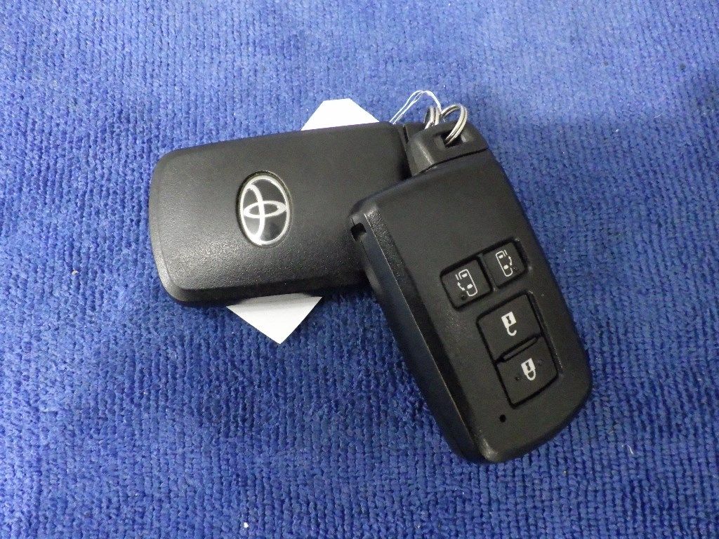 2016 Toyota Sienta G 7 people auction photo 12