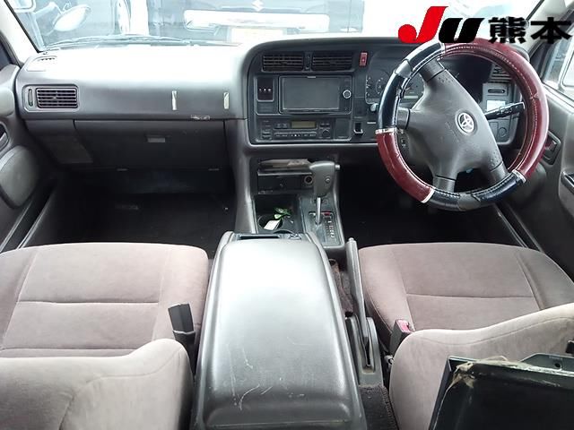 2000 Toyota Hiace auction photo 3