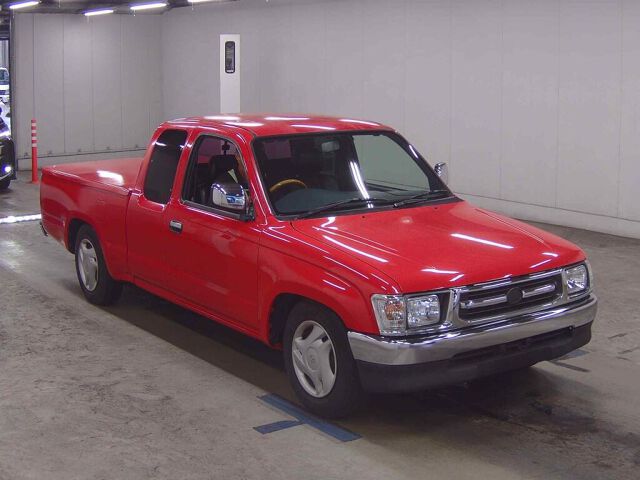 Japan Auction Vehicles 8 2001 Toyota Hilux Extra Cab auction photo