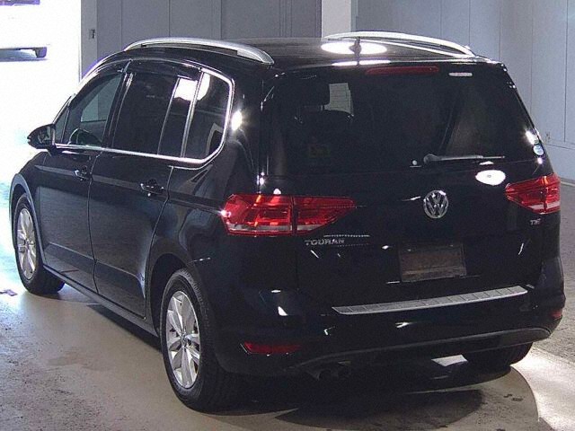 2017 Volkswagen ゴルフトゥーラン TSIコンフォトLテクED auction photo 2