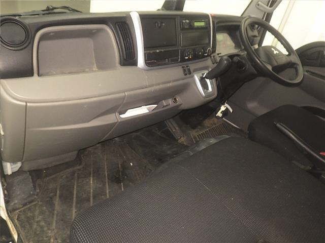 2021 Mitsubishi Fuso Canter Double cab 1.5t auction photo 4