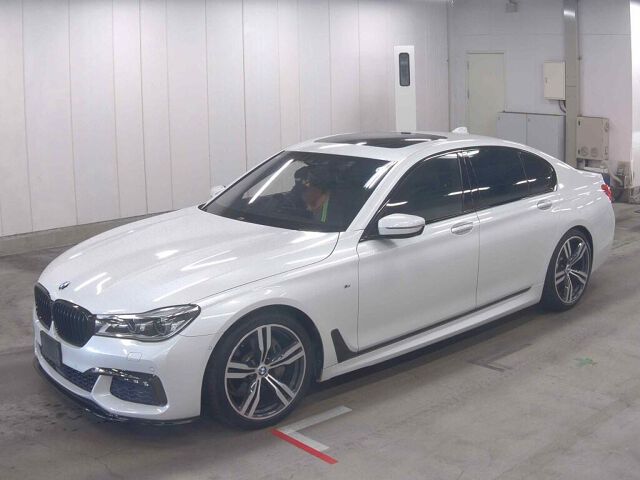 2017 BMW 7 Series 740i M Sport auction photo 4