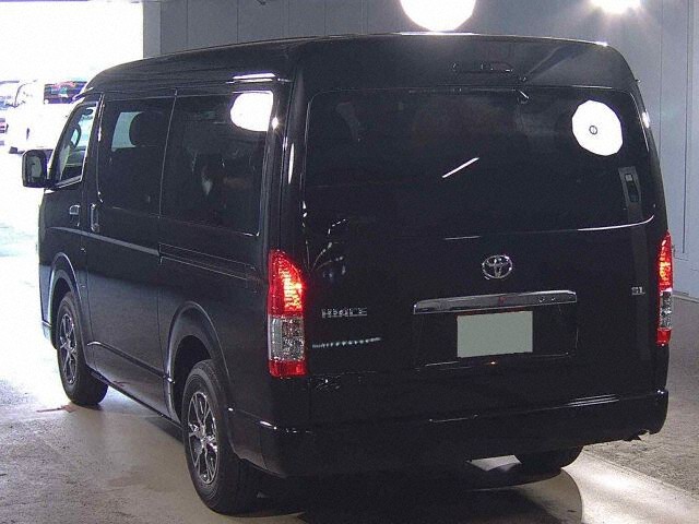 2026 Toyota Hiace GL auction photo 2