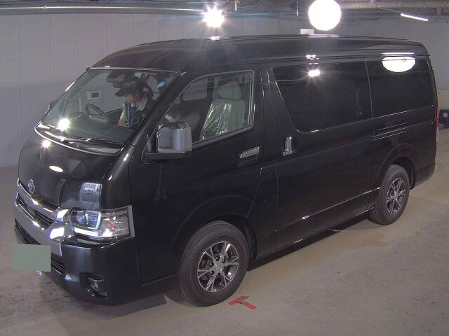 2026 Toyota Hiace GL auction photo 4