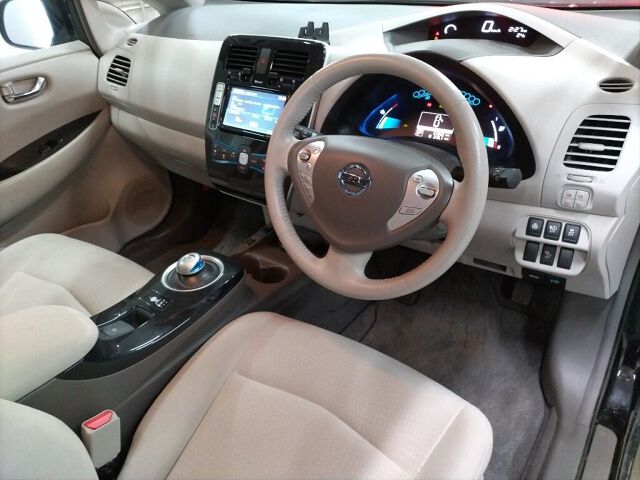 2011 Nissan Leaf G auction photo 3
