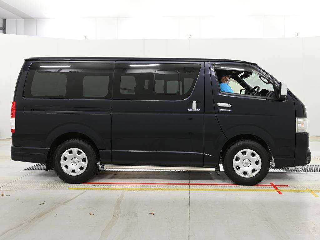 2021 Toyota Hiace Super GL Dark Prime 2 auction photo 3