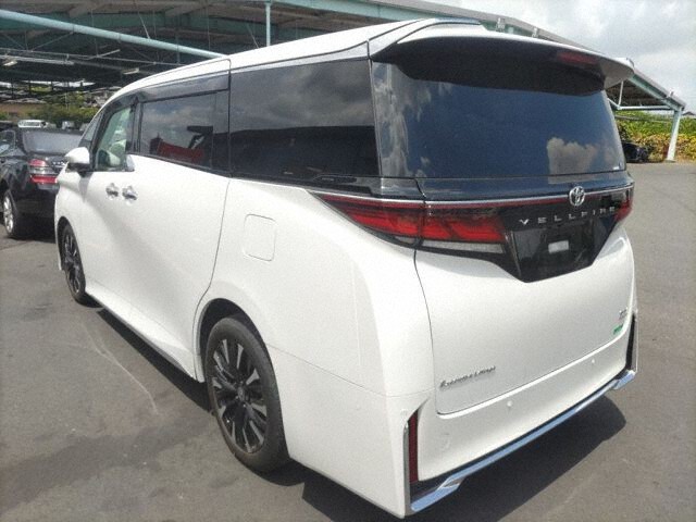 2024 Toyota Vellfire Executive Lounge 4WD auction photo 2