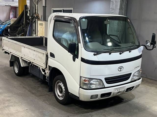 2006 Toyota Dyna 3ポウカイ auction photo 4