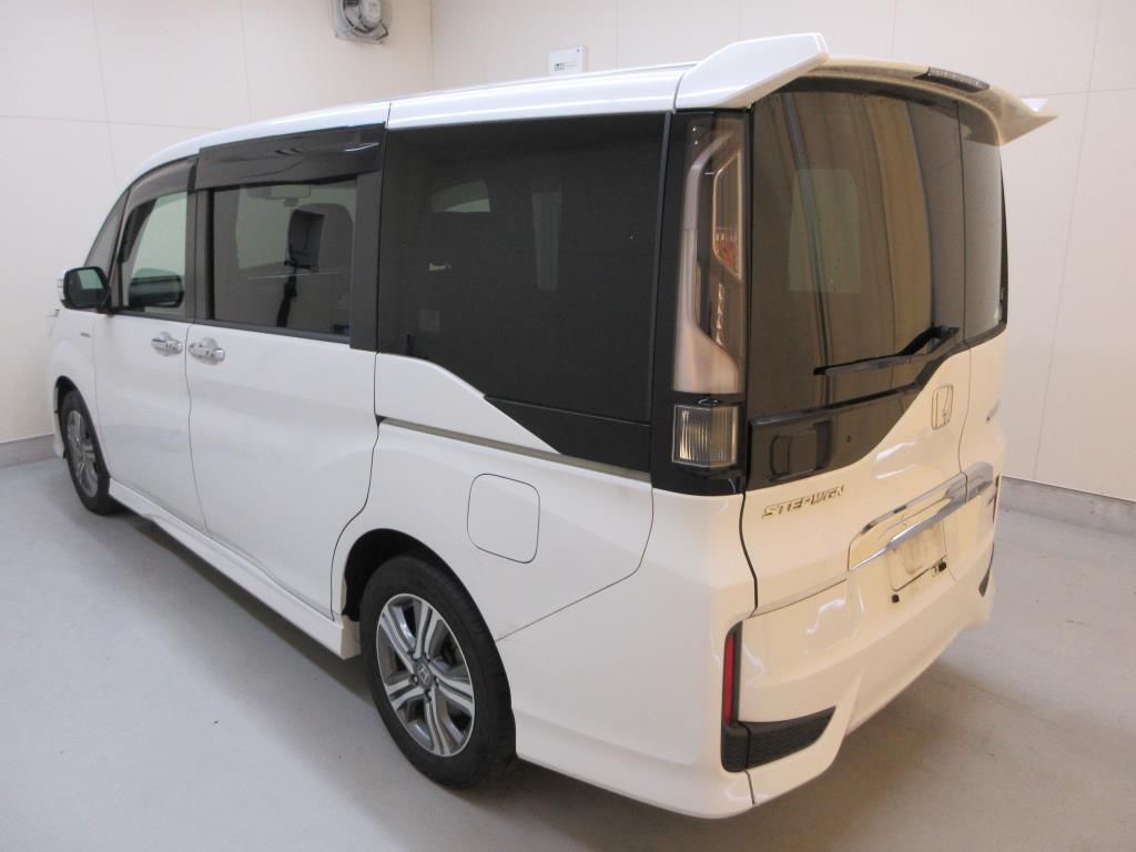 2018 Honda Stepwgn ハイブリッドG EXホンダセンシング auction photo 5
