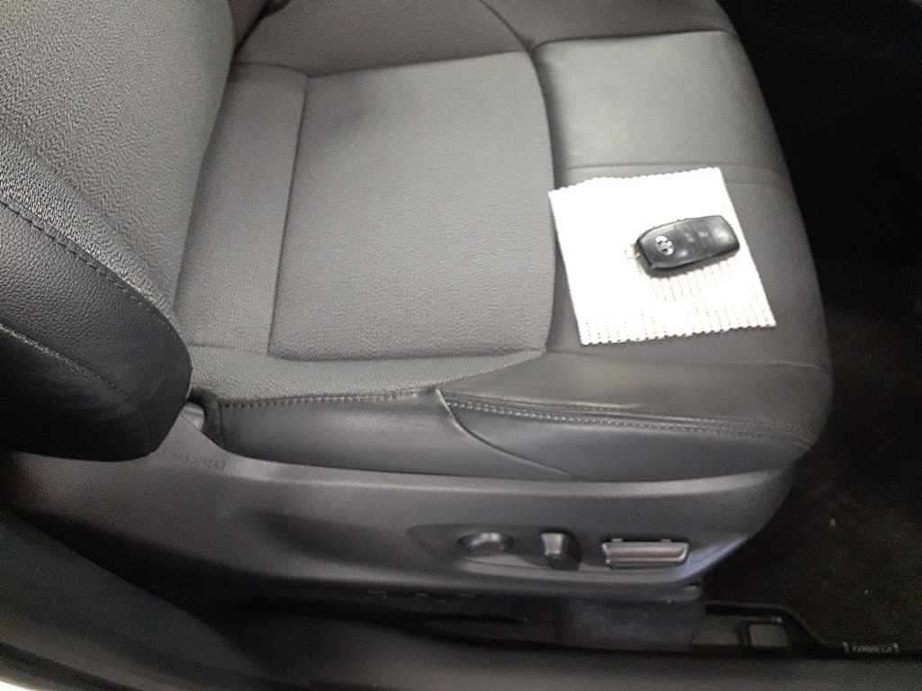 2024 Toyota Corolla Cross Hybrid Z auction photo 10