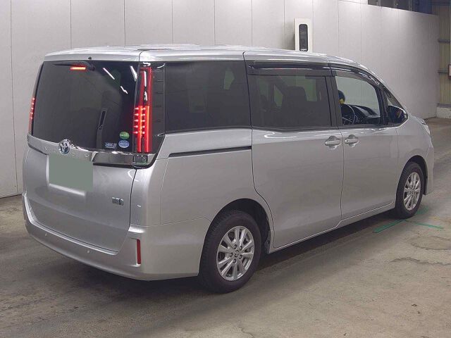2020 Toyota Noah HV G auction photo 5