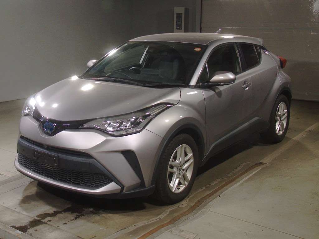 Japan Auction Vehicles 4 2022 Toyota C-HR S auction photo