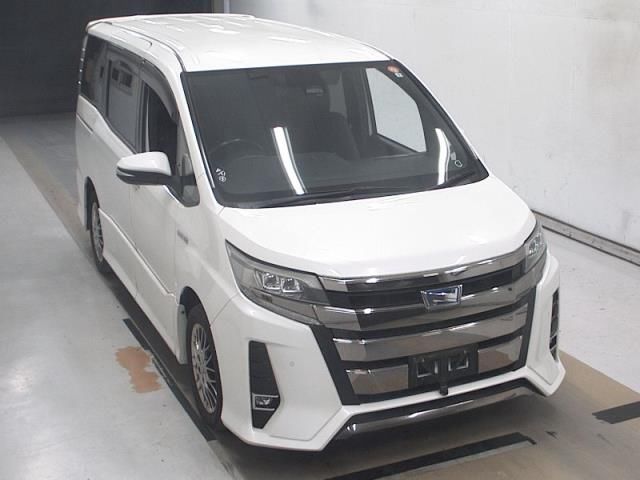 2019 Toyota Noah Japan auction vehicle