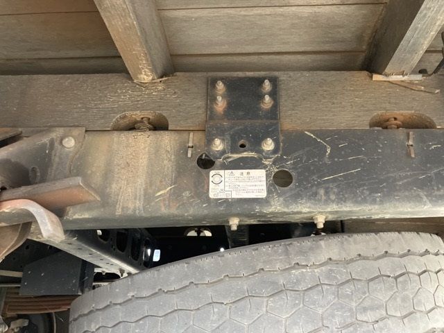 2012 Isuzu Forward Flat crane, 3-stage auction photo 13