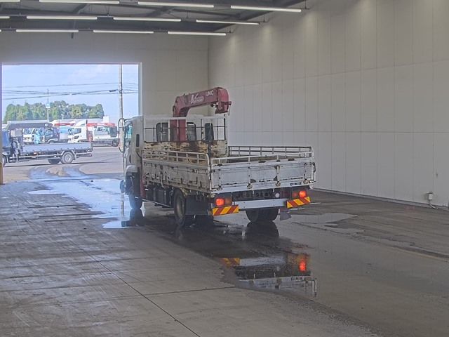 2012 Isuzu Forward Flat crane, 3-stage auction photo 2