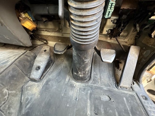 2012 Isuzu Forward Flat crane, 3-stage auction photo 4