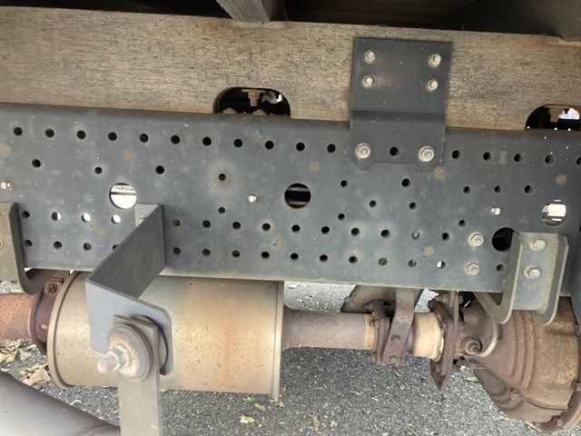 2012 Isuzu Forward Flat crane, 3-stage auction photo 16