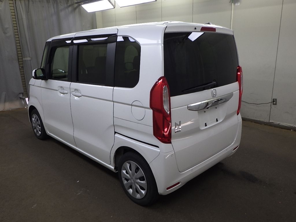 2021 Honda N-BOX L auction photo 5