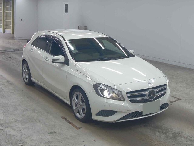 Japan Auction Vehicles 8 2015 Mercedes-Benz A-Class A180 auction photo