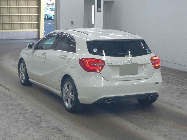 2015 Mercedes-Benz A-Class A180 auction photo 2