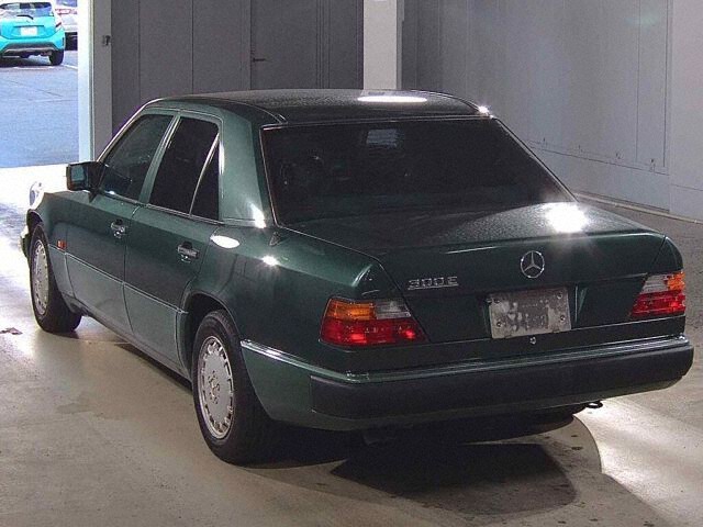 1991 Mercedes-Benz ミディアムクラス 300E auction photo 2
