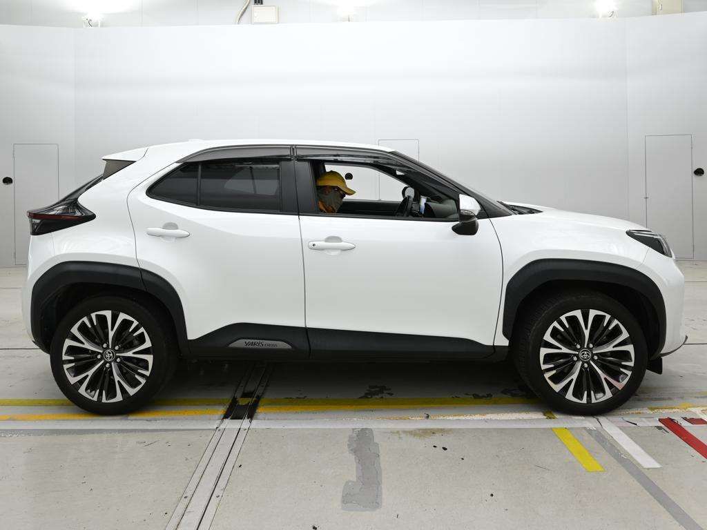 2023 Toyota Yaris Cross Z auction photo 3
