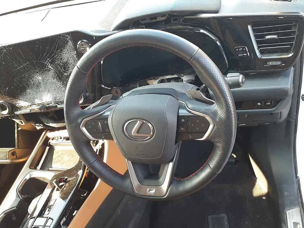 2025 Lexus NX NX350h F Sport 4WD auction photo 9