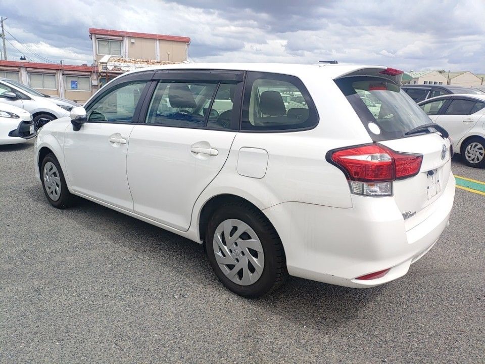 2021 Toyota Corolla Fielder auction photo 6