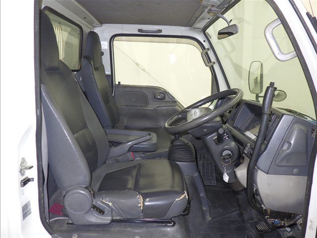 2013 Isuzu Elf dump auction photo 5