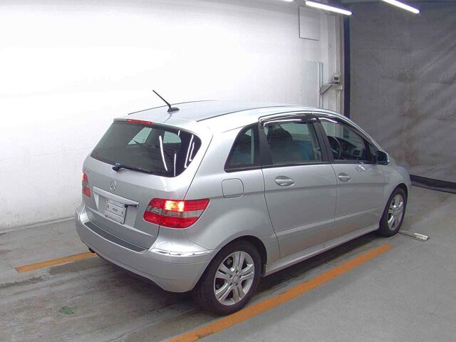 2011 Mercedes-Benz B-Class B180 auction photo 5