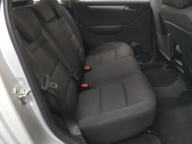 2011 Mercedes-Benz B-Class B180 auction photo 6