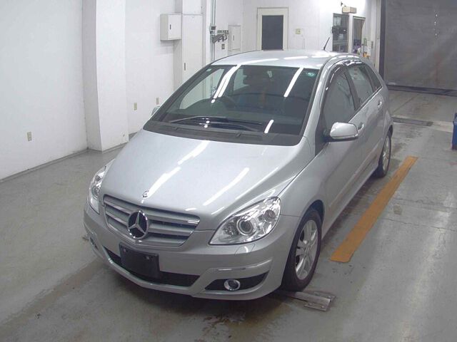 2011 Mercedes-Benz B-Class B180 auction photo 4
