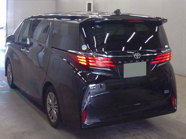 2024 Toyota Alphard Z 4WD auction photo 2