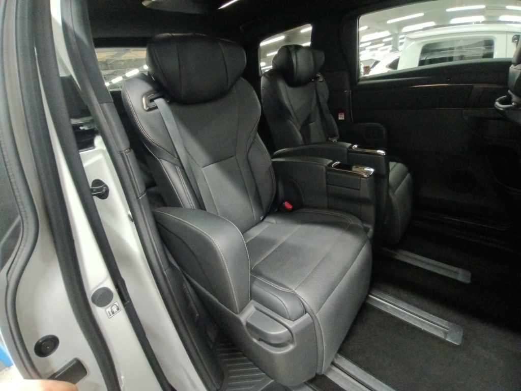 2023 Toyota Alphard Z auction photo 12