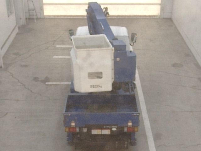 2008 Isuzu Elf Aerial work platform auction photo 3