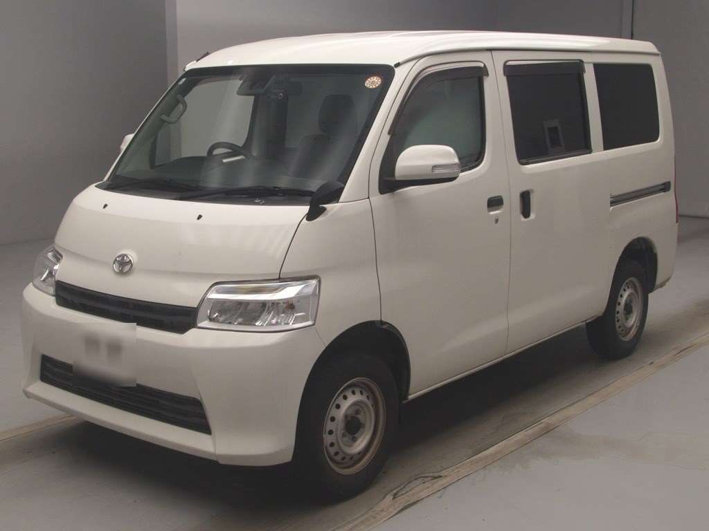 2021 Toyota TownAce Van GL Japan auction vehicle
