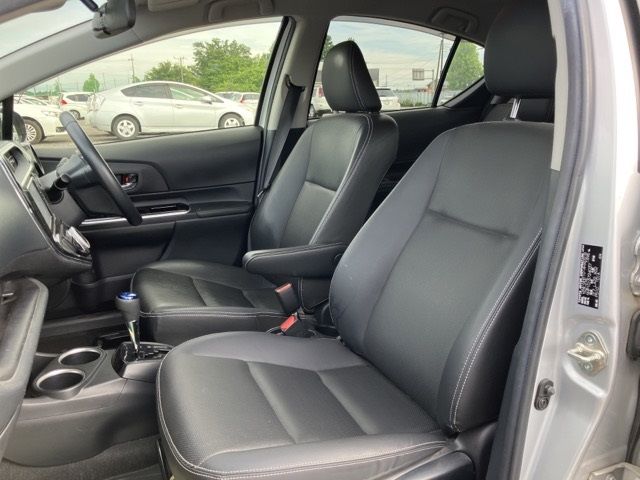 2018 Toyota Aqua G Soft Leather Selection auction photo 8